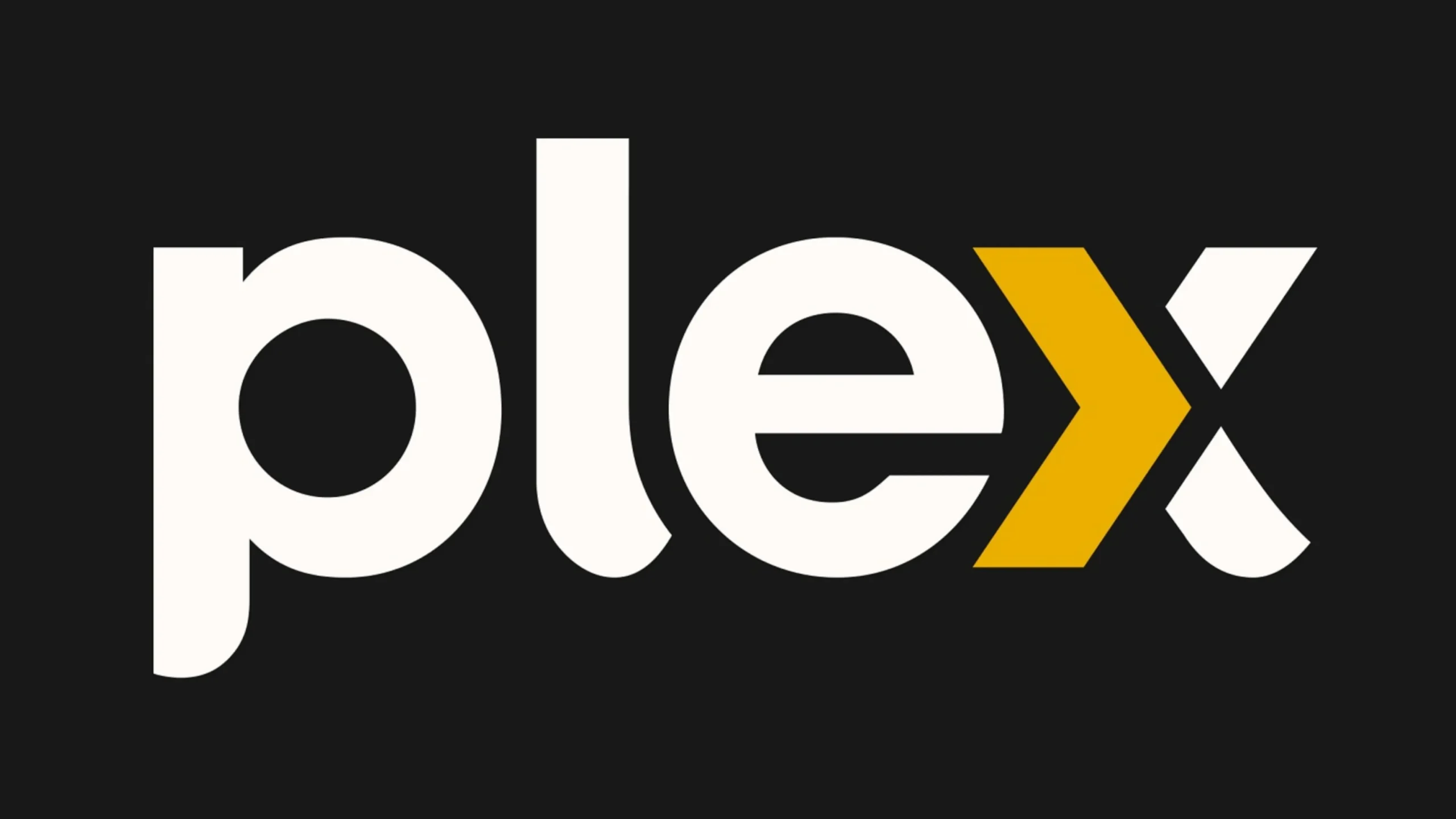 Plex homepage screenshot showing free movies, live TV channels, and personalized recommendations for what to watch and streaming online